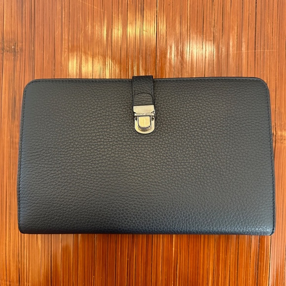 GIORGIO ARMANI Pebbled Leather Money Bag/Organiser